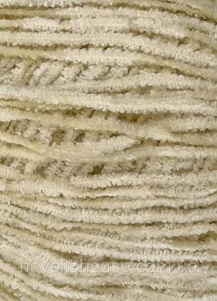 Пряжа велюр, нити для вязания avanti yarn puffy, 50гр/300м № 550 светлый беж