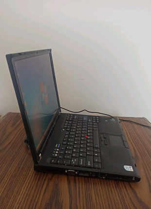 Thinkpad t60/intel t2300/4gb ram/250gb hdd/ati mobility radeon x12 фото