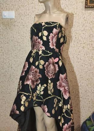 Шикарное жаккардовое платье с вышивкой chi chi london4 фото
