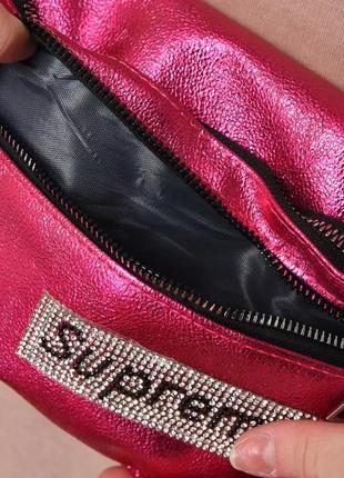 Женская сумка supreme. стильная поясная сумка. брендовая сумка бананка.3 фото