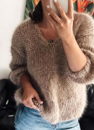 Пушистый оверсайз свитер