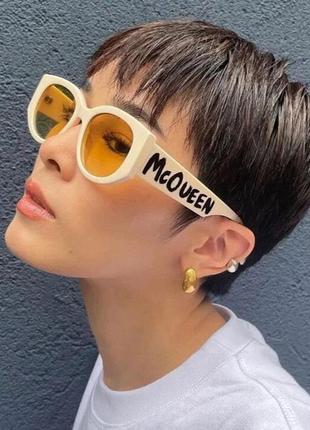 Роскошь mcqueen винтажные солнцезащитные очки с граффити uv4005 фото