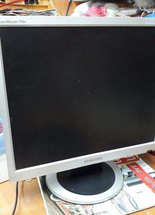 Монітор 17" samsung710n