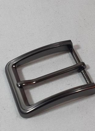 Пряжка 08.071.032 для ременя завширшки до 35 мм силумінова чорна з відбитком