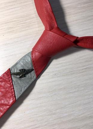 Узкий кожаный галстук vera pelle