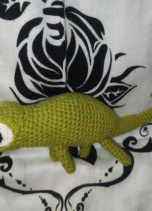 Іграшка ручної роботи "хамелеон"1 фото