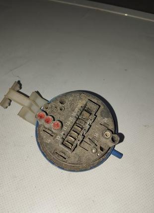 Б/у пресостат a2-001b 1 97 02 60/30 280 4619 710 16011/06