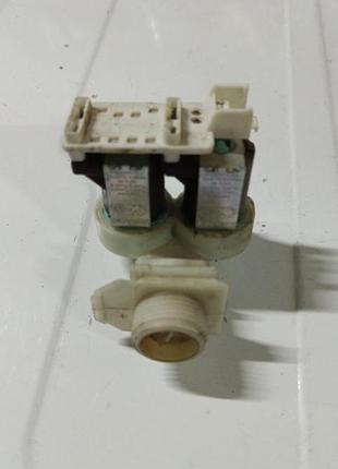 Б/у клапан подачі води пральної машини bosch 9000047096