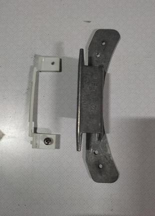 Петля люка пральної машини indesit 140000477