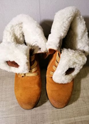 Зимові жіночі черевики4 фото