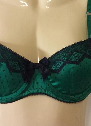 Красивый бюстик hunkemoller 34/75/b