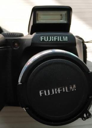 Цифровий фотоапарат fujifilm finepix s5800