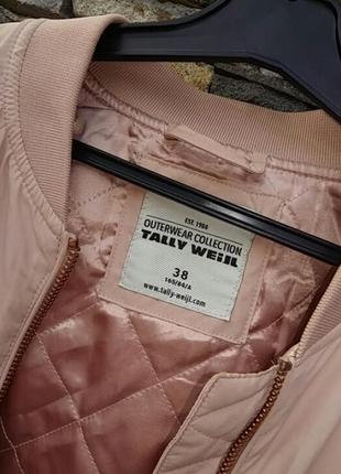 Неймовірно гарна курточка утеплена куртка швейцарія2 фото