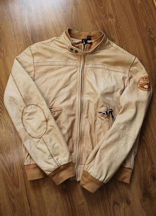 Очень крутая куртка из мягкой кожи napapijri