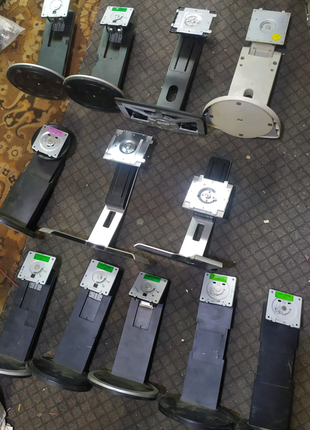 Ніжки моніторів