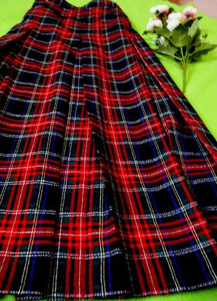 Невероятная длинная  клетчатая юбка в складку с разрезами.шотландский винтаж.3 фото