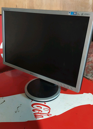 Монітор samsung sync master 940 bw.