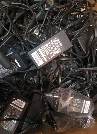 Блоки живлення 9v. 4а.