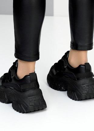Черные миксовые кроссовки сникерсы на платформе крутая шнуровка8 фото