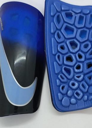 Щітки футбольні найк оригінал захист ніг для гри в футбол дорослі