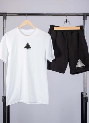 Комплект літній чоловічий з трикутником футболка біла шорти сірі2 фото
