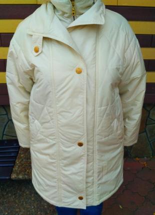 Женская демисезонная куртка от fracomina.8 фото