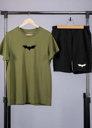 Комплект літній чоловічий з бетменом футболка чорна шорти хакі8 фото