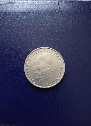 Монета 2 deutsche mark 1969 року.у чудовому стані.2 фото