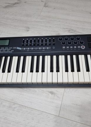 Терміново: midi-клавиатура m-audio axiom 49