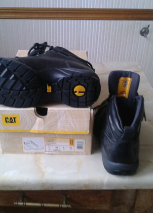 Продам черевики cat4 фото