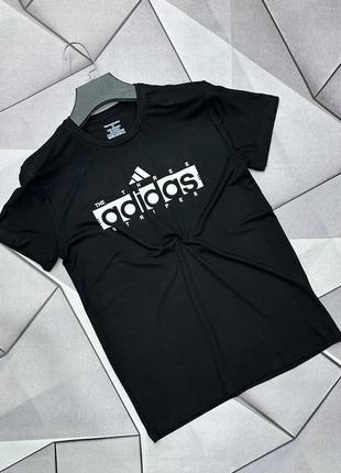 Мужская стильная футболка adidas