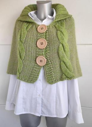 Стильная накидка пончо benetton  цвета лайма с пуговицами