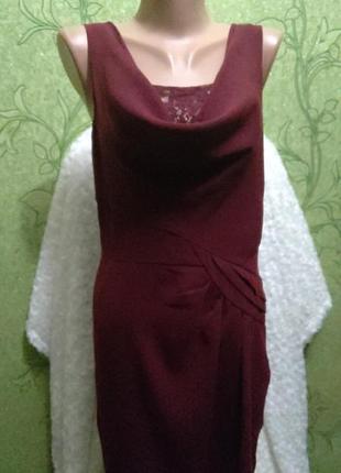 Бордовое платье с ажурной вставкой1 фото