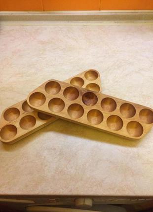 Дерев'яна підставка для 12 яєць кухонний органайзер1 фото