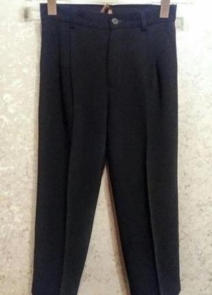 Брючки школьные.7-9 лет.