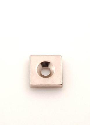 Неодимовый магнит под саморез 12x12x3-1d3,5/6 мм