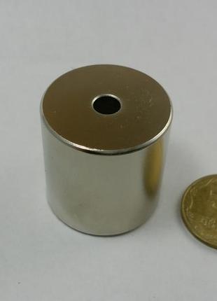 Магніт d30-d6хh30 мм 3