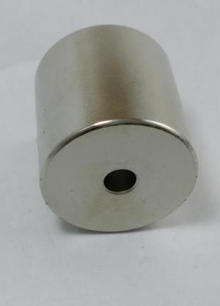 Магніт d30-d6хh30 мм 4