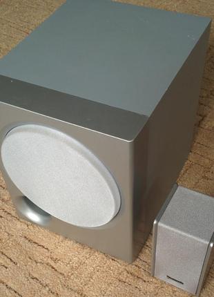 Корпус сабвуфера "sony" под  динамик 200 мм. как новый