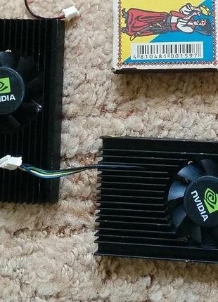 Радіатор "nvidia" з кулером для охолодження силової електроніки.