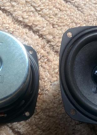 Широкосмугові динаміки 78 мм від "edifier" 10/30вт 4 ом.
