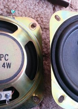 Широкосмугові динаміки 103 мм 4/8вт з високою чутливістю.