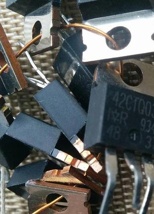 100% оригінал діоди шотткі 42ctq030 40а 30в у корпусі то220