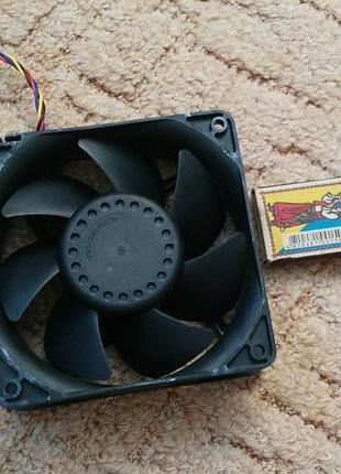 Потужні вентиляторы120х120х38 мм 12в струм 1.75 а  "usa"