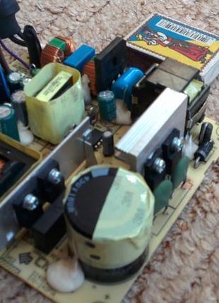 Дуже якісний блок живлення від "нр" +12в 32а (80+) hp ps-4241-9hb