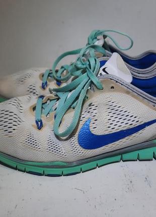 Кроссовки nike free р-р 38