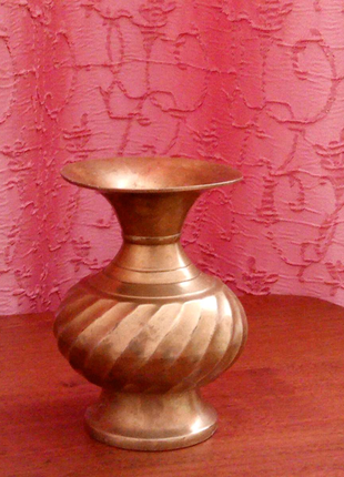 Ваза металева