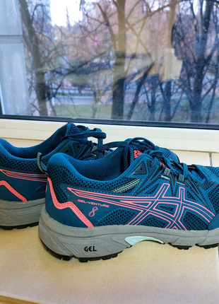 Кросівки asics