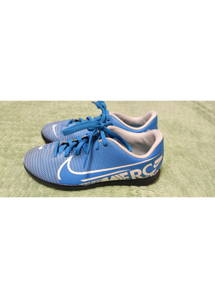 Продам оригінальні футзалки nike jr vapor 13 club ic.