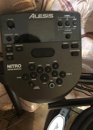 Барабанна установка alesis nitro mesh kit3 фото